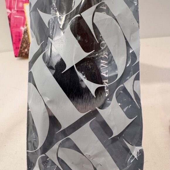 New Laura Geller Makeup Set Bundle W/ Baked Blush Mascara Lip Brush & More - Picture 16 of 16